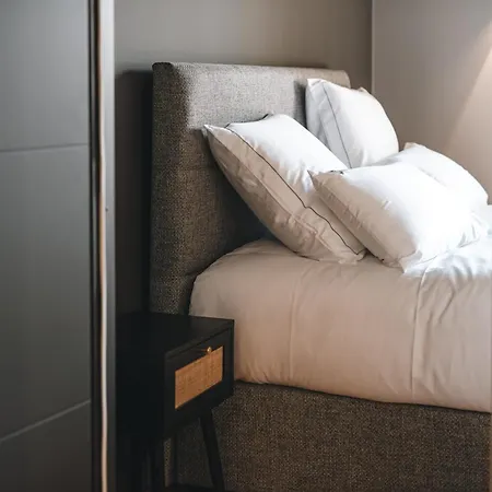 D'exception Rene & Victoire *